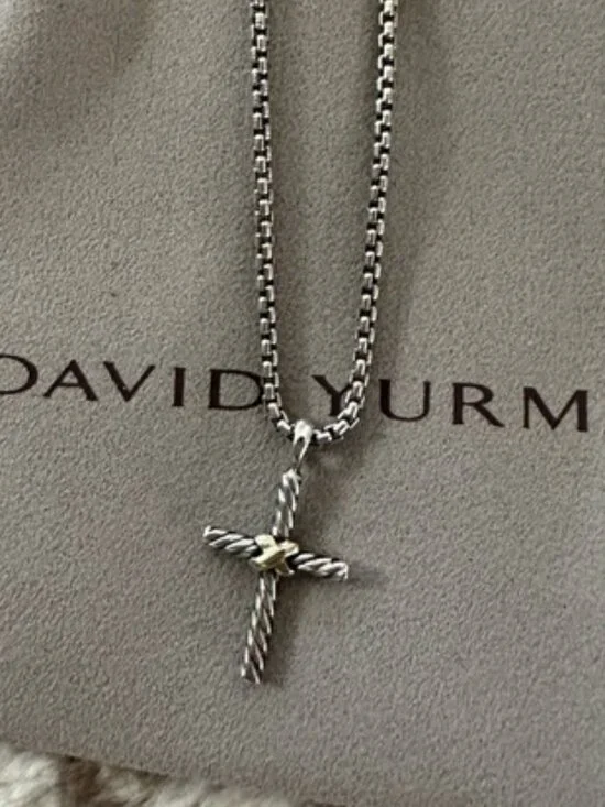 David Yurman petite cross necklace - Picture 1 of 4